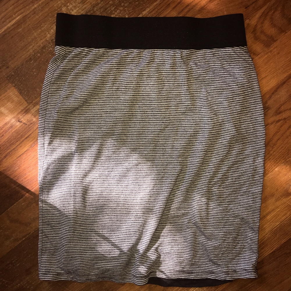 American Eagle Pencil Skirt